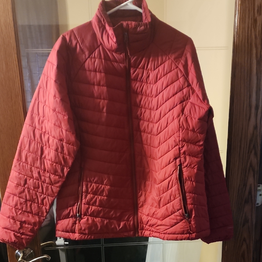 Columbia Women's Red Quilted Puffer Jacket